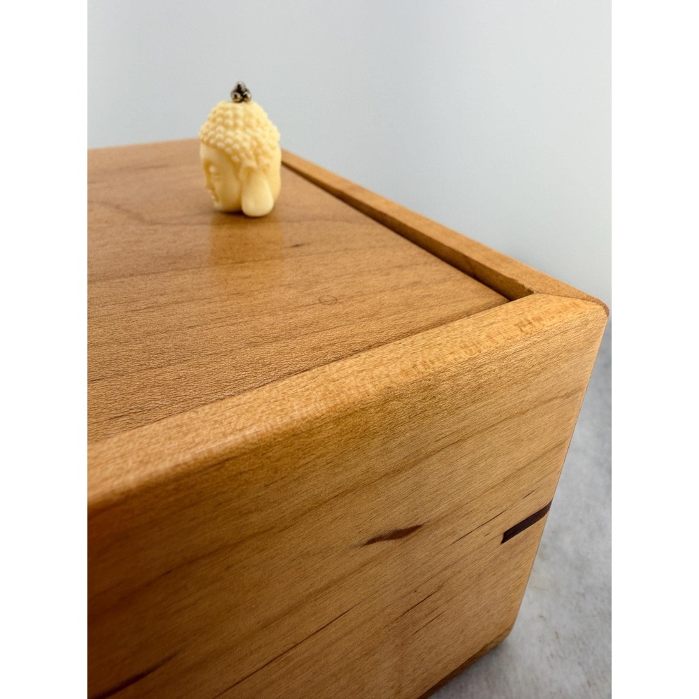 Vintage Handcrafted Wooden Keepsake Box Buddha Finial, Artisan, Zen Meditation - Picture 14 of 17